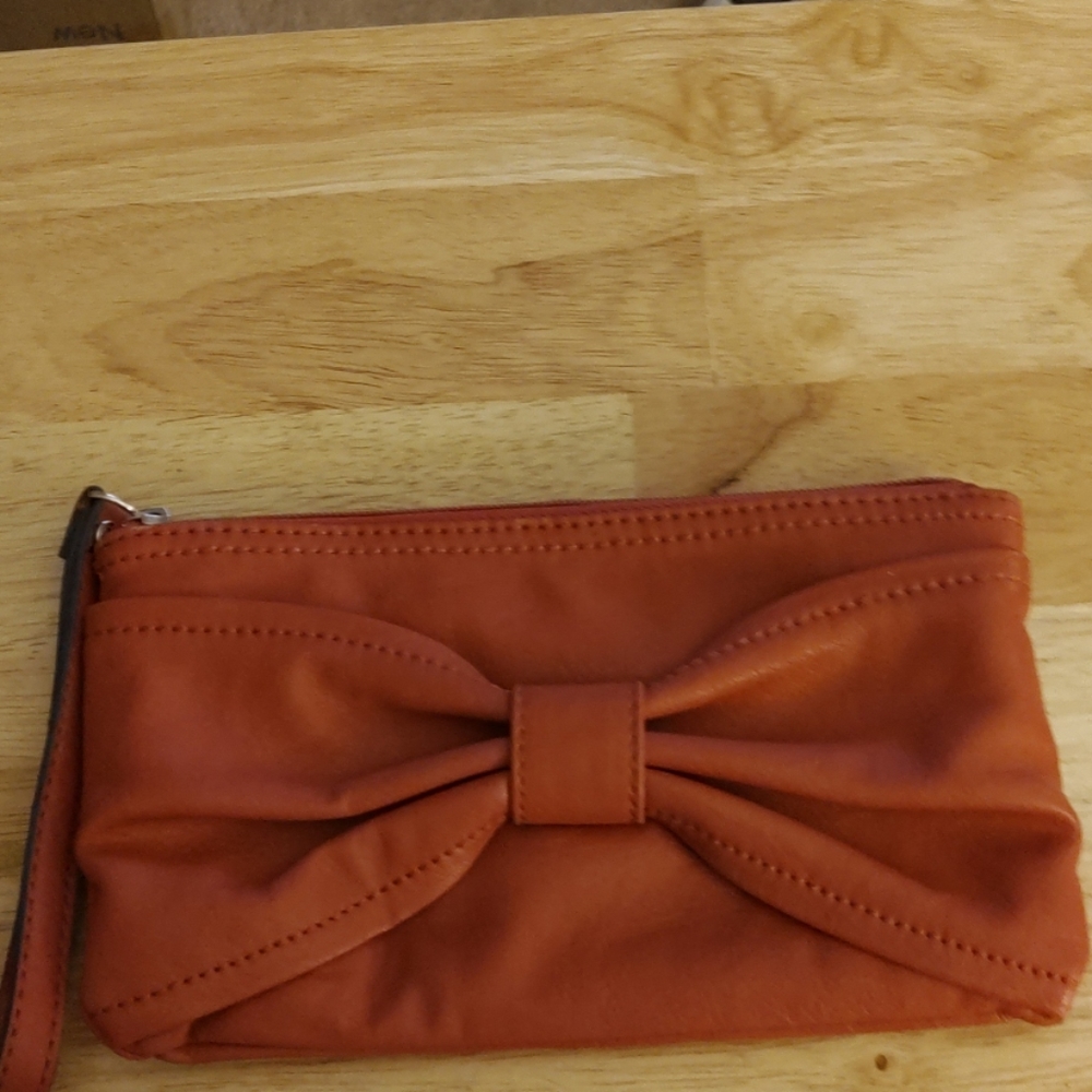 **4 FOR $20**  Elle Mauve Wristlet